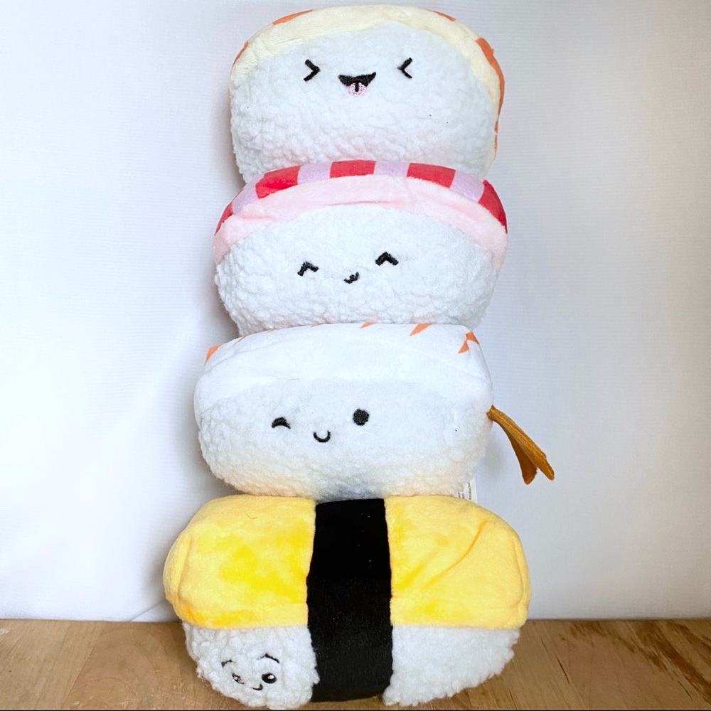 *ON PAUSE UNTIL FURTHER NOTICE* 4 mini sushi plushie set - Picture 7 of 8